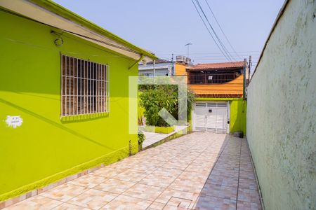Casa à venda com 90m², 2 quartos e 4 vagas Casa à venda com 90m², 2 quartos e 4 vagasGaragem