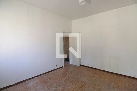 Sala de casa para alugar com 3 quartos, 100m² em Bento Ribeiro, Rio de Janeiro