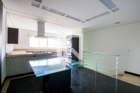 Casa à venda com 238m², 3 quartos e 5 vagas Casa à venda com 238m², 3 quartos e 5 vagasCopa/Cozinha