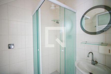 Casa à venda com 238m², 3 quartos e 5 vagas Casa à venda com 238m², 3 quartos e 5 vagasBanheiro de serviço