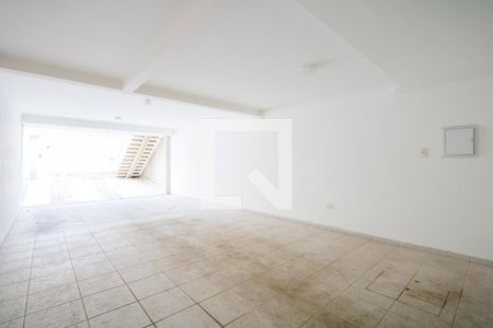 Casa à venda com 238m², 3 quartos e 5 vagas Casa à venda com 238m², 3 quartos e 5 vagasGaragem