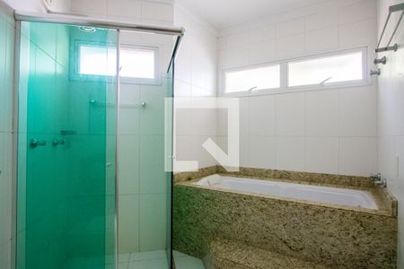 Casa à venda com 238m², 3 quartos e 5 vagas Casa à venda com 238m², 3 quartos e 5 vagasBanheiro do quarto 1