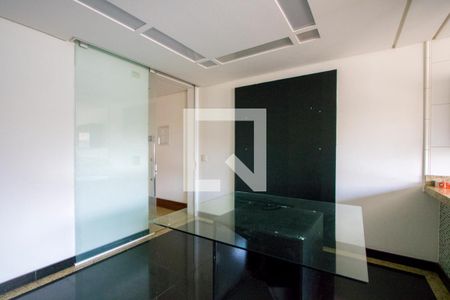 Casa à venda com 238m², 3 quartos e 5 vagas Casa à venda com 238m², 3 quartos e 5 vagasCopa/Cozinha