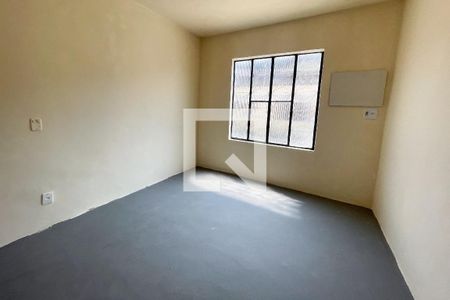 Casa para alugar com 50m², 1 quarto e 1 vagaQuarto