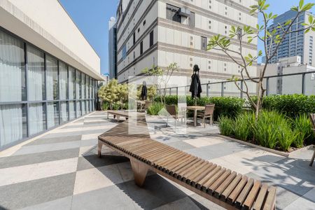 Apartamento à venda com 42m², 1 quarto e 1 vaga Apartamento à venda com 42m², 1 quarto e 1 vagaÁrea comum - Piscina