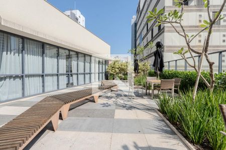 Apartamento à venda com 42m², 1 quarto e 1 vaga Apartamento à venda com 42m², 1 quarto e 1 vagaÁrea comum - Piscina