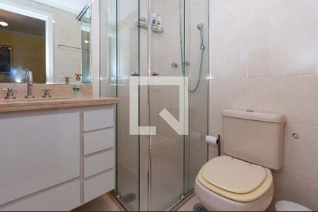 Apartamento à venda com 135m², 3 quartos e 3 vagasBanheiro do quarto 3 Suíte