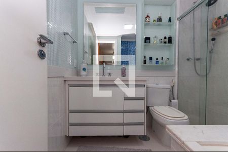 Apartamento à venda com 135m², 3 quartos e 3 vagasBanheiro do quarto 2 Suíte Master