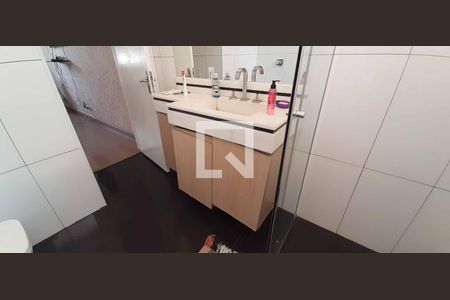 Apartamento à venda com 110m², 3 quartos e 1 vaga Apartamento à venda com 110m², 3 quartos e 1 vagaBanheiro da Suíte