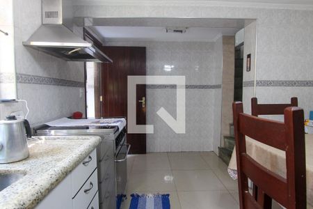 Casa à venda com 300m², 3 quartos e 2 vagas Casa à venda com 300m², 3 quartos e 2 vagasCozinha