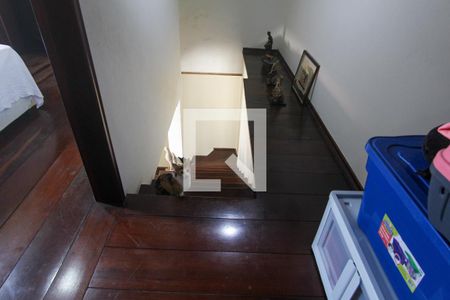 Casa à venda com 300m², 3 quartos e 2 vagas Casa à venda com 300m², 3 quartos e 2 vagasCorredor