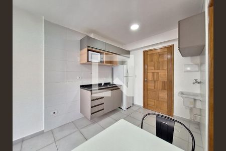 Cozinha de apartamento para alugar com 1 quarto, 28m² em Luz, São Paulo
