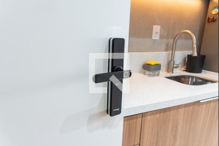 Studio à venda com 27m², 1 quarto e sem vagaFechadura eletrônica