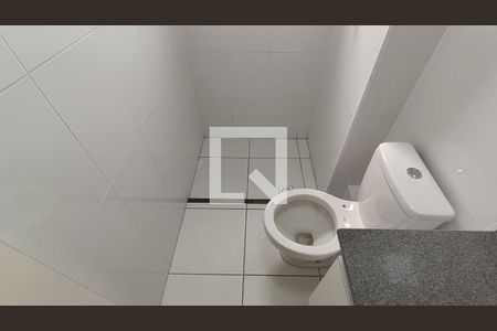 Apartamento para alugar com 68m², 2 quartos e 1 vaga Apartamento para alugar com 68m², 2 quartos e 1 vagaBanheiro