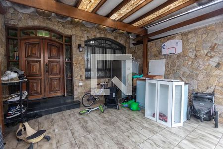 Casa à venda com 134m², 3 quartos e 3 vagas Casa à venda com 134m², 3 quartos e 3 vagasGaragem
