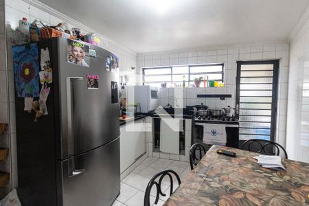 Casa à venda com 134m², 3 quartos e 3 vagas Casa à venda com 134m², 3 quartos e 3 vagasCozinha