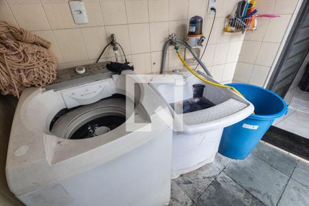 Casa à venda com 134m², 3 quartos e 3 vagas Casa à venda com 134m², 3 quartos e 3 vagasÁrea de serviço