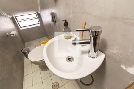 Casa à venda com 134m², 3 quartos e 3 vagas Casa à venda com 134m², 3 quartos e 3 vagasLavabo