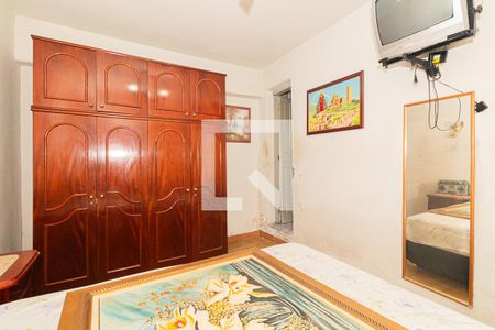 Casa à venda com 250m², 2 quartos e 2 vagasQuarto 2 segundo andar