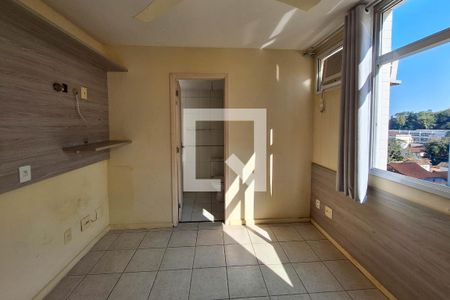 Apartamento à venda com 70m², 2 quartos e 1 vaga Apartamento à venda com 70m², 2 quartos e 1 vagaSuíte