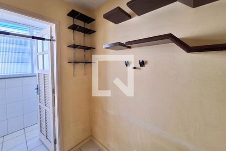 Apartamento à venda com 70m², 2 quartos e 1 vaga Apartamento à venda com 70m², 2 quartos e 1 vagaQuarto de Serviço