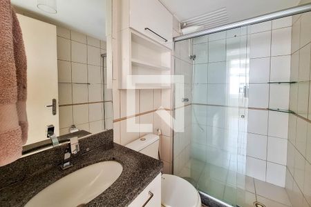 Apartamento à venda com 70m², 2 quartos e 1 vaga Apartamento à venda com 70m², 2 quartos e 1 vagaBanheiro Social