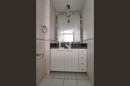 Apartamento à venda com 70m², 2 quartos e 1 vaga Apartamento à venda com 70m², 2 quartos e 1 vagaBanheiro da Suíte