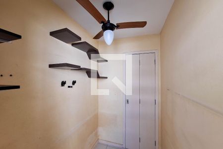 Apartamento à venda com 70m², 2 quartos e 1 vaga Apartamento à venda com 70m², 2 quartos e 1 vagaQuarto de Serviço
