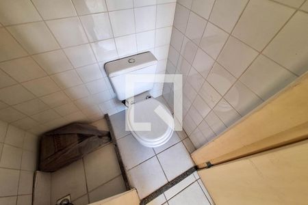 Apartamento à venda com 70m², 2 quartos e 1 vaga Apartamento à venda com 70m², 2 quartos e 1 vagaBanheiro de serviço