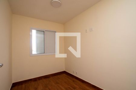 Quarto 2 de apartamento à venda com 2 quartos, 45m² em Jardim Diogo, Guarulhos