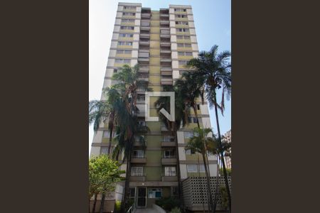 Apartamento para alugar com 70m², 3 quartos e 1 vaga Apartamento para alugar com 70m², 3 quartos e 1 vagaFACHADA