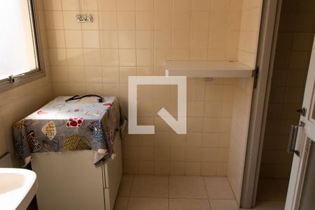 Apartamento para alugar com 70m², 3 quartos e 1 vaga Apartamento para alugar com 70m², 3 quartos e 1 vagaÁREA DE SERVIÇO