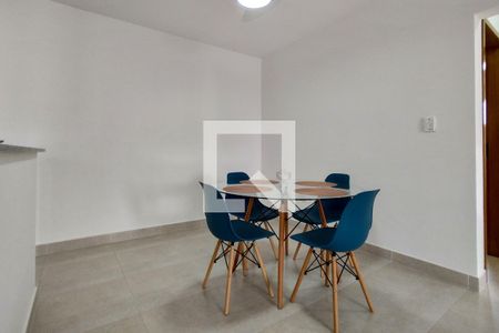 Sala de apartamento para alugar com 2 quartos, 72m² em Guilhermina, Praia Grande