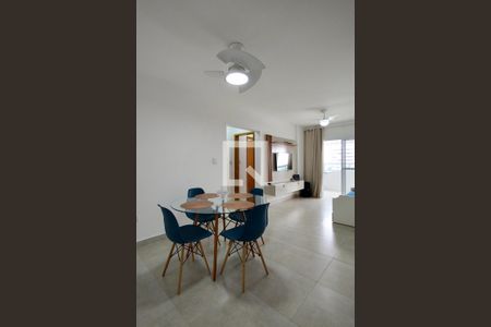 Sala de apartamento para alugar com 2 quartos, 72m² em Guilhermina, Praia Grande