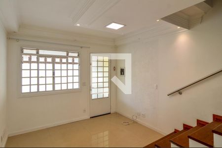 Sala de casa de condomínio à venda com 2 quartos, 90m² em Jardim Regina Alice, Barueri