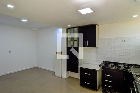Casa de condomínio para alugar com 90m², 2 quartos e 2 vagas Casa de condomínio para alugar com 90m², 2 quartos e 2 vagasCozinha