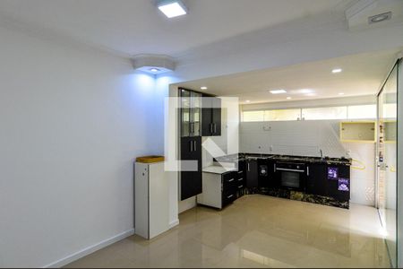 Casa de condomínio para alugar com 90m², 2 quartos e 2 vagas Casa de condomínio para alugar com 90m², 2 quartos e 2 vagasCozinha