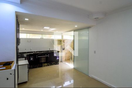 Casa de condomínio para alugar com 90m², 2 quartos e 2 vagas Casa de condomínio para alugar com 90m², 2 quartos e 2 vagasCozinha