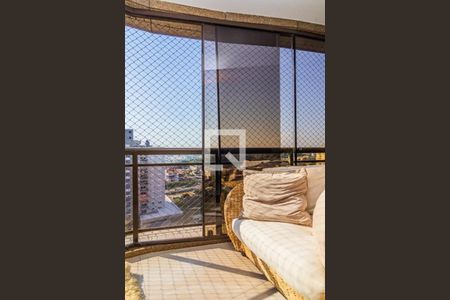 Apartamento à venda com 329m², 3 quartos e 3 vagasVaranda - Quarto