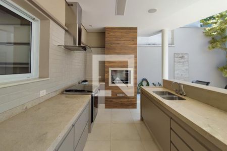 Casa de condomínio à venda com 351m², 3 quartos e 4 vagas Casa de condomínio à venda com 351m², 3 quartos e 4 vagasÁrea gourmet