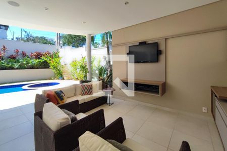 Casa de condomínio à venda com 351m², 3 quartos e 4 vagas Casa de condomínio à venda com 351m², 3 quartos e 4 vagasÁrea gourmet