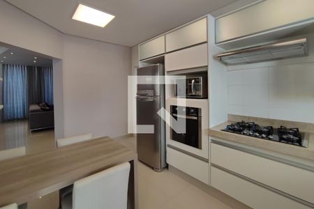 Casa de condomínio à venda com 351m², 3 quartos e 4 vagas Casa de condomínio à venda com 351m², 3 quartos e 4 vagasCozinha