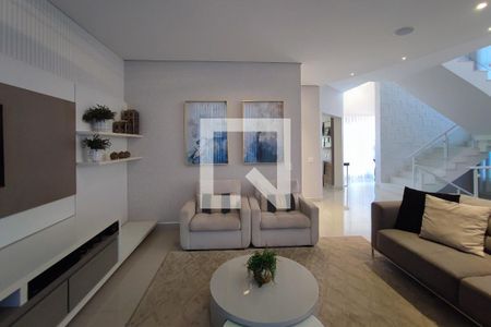 Sala de Estar de casa de condomínio à venda com 3 quartos, 351m² em Swiss Park, Campinas