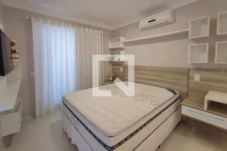 Casa de condomínio à venda com 351m², 3 quartos e 4 vagas Casa de condomínio à venda com 351m², 3 quartos e 4 vagasQuarto Suíte 3