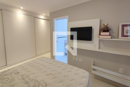 Casa de condomínio à venda com 351m², 3 quartos e 4 vagas Casa de condomínio à venda com 351m², 3 quartos e 4 vagasQuarto Suíte 3