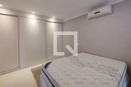 Casa de condomínio à venda com 351m², 3 quartos e 4 vagas Casa de condomínio à venda com 351m², 3 quartos e 4 vagasQuarto Suíte 2