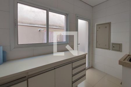 Casa de condomínio à venda com 351m², 3 quartos e 4 vagas Casa de condomínio à venda com 351m², 3 quartos e 4 vagasÁrea de Serviço