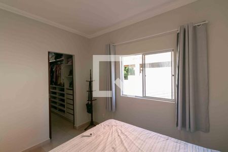 Casa para alugar com 300m², 4 quartos e 3 vagas Casa para alugar com 300m², 4 quartos e 3 vagasQuarto 3