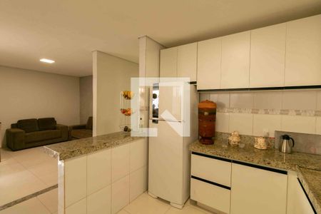 Casa para alugar com 300m², 4 quartos e 3 vagas Casa para alugar com 300m², 4 quartos e 3 vagasCozinha