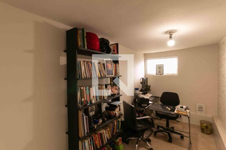 Casa para alugar com 300m², 4 quartos e 3 vagas Casa para alugar com 300m², 4 quartos e 3 vagasEscritório